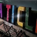 La Ticla instala letras conmemorativas